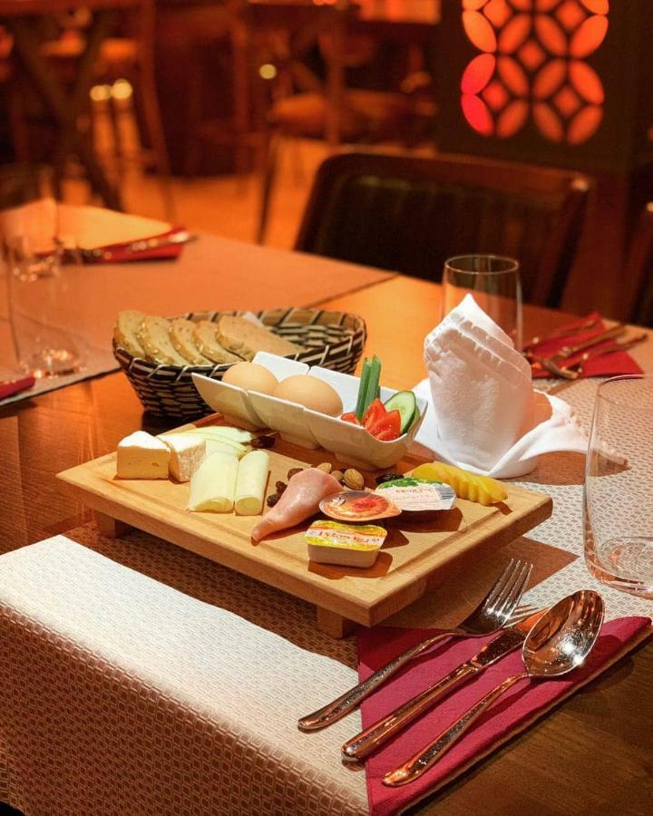 Carpe Diem Boutique Hotel Zenica Extérieur photo